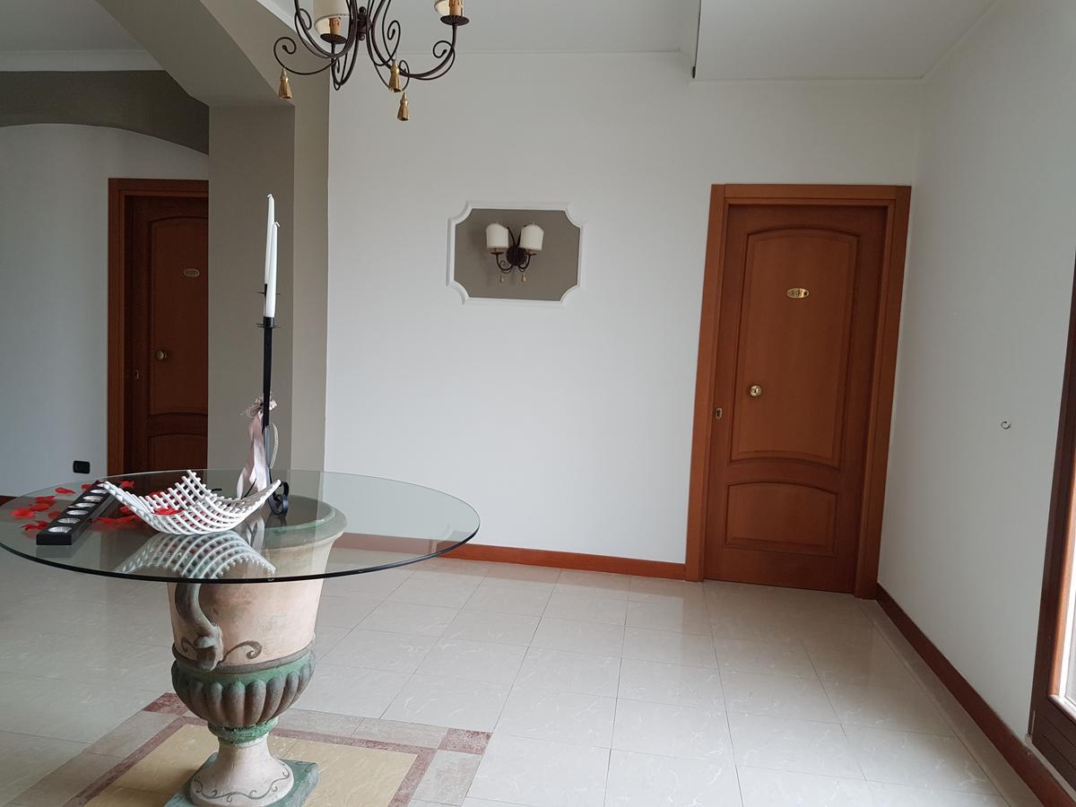 Hotel Joy Castel Volturno Kültér fotó