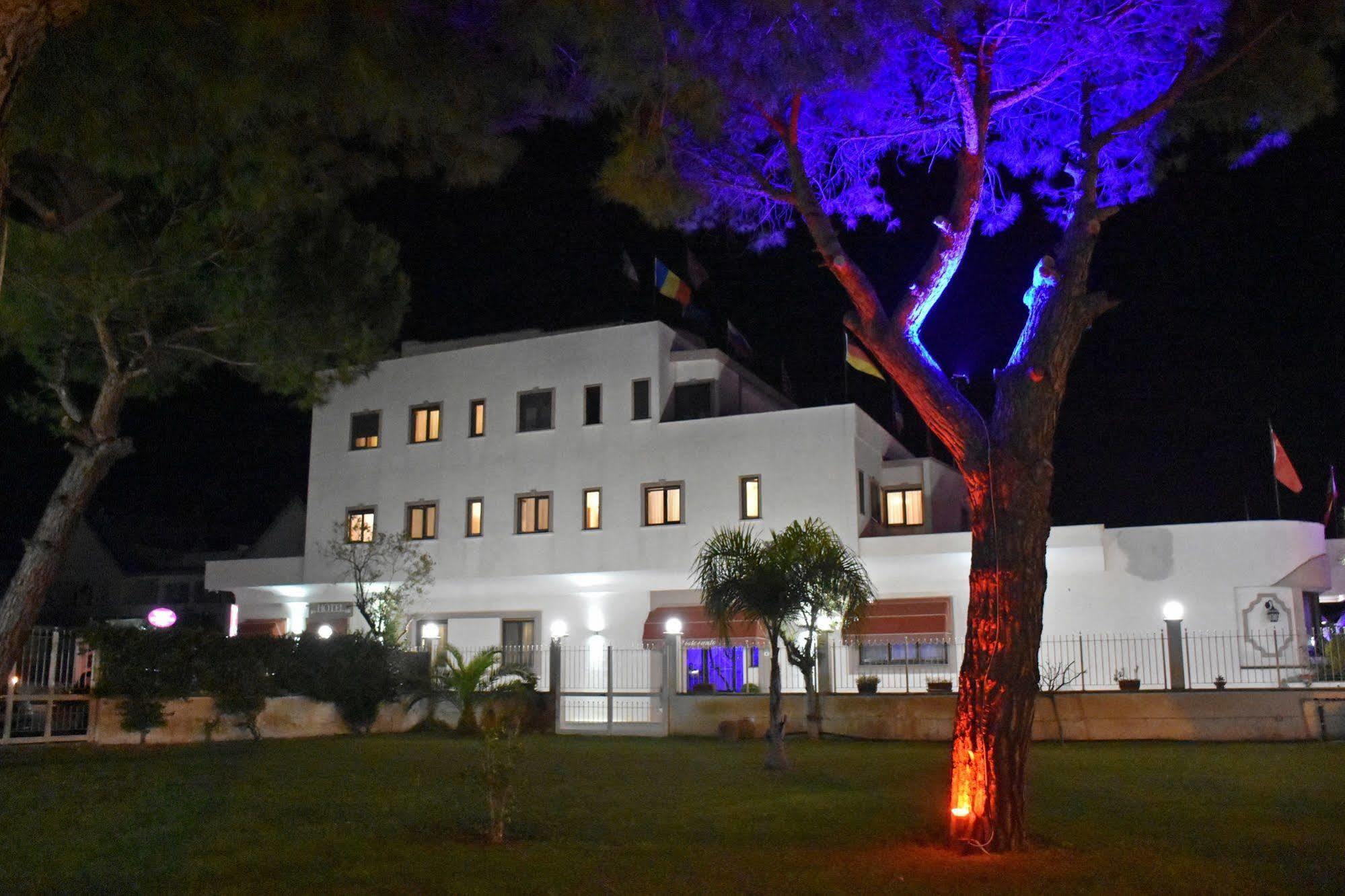 Hotel Joy Castel Volturno Kültér fotó