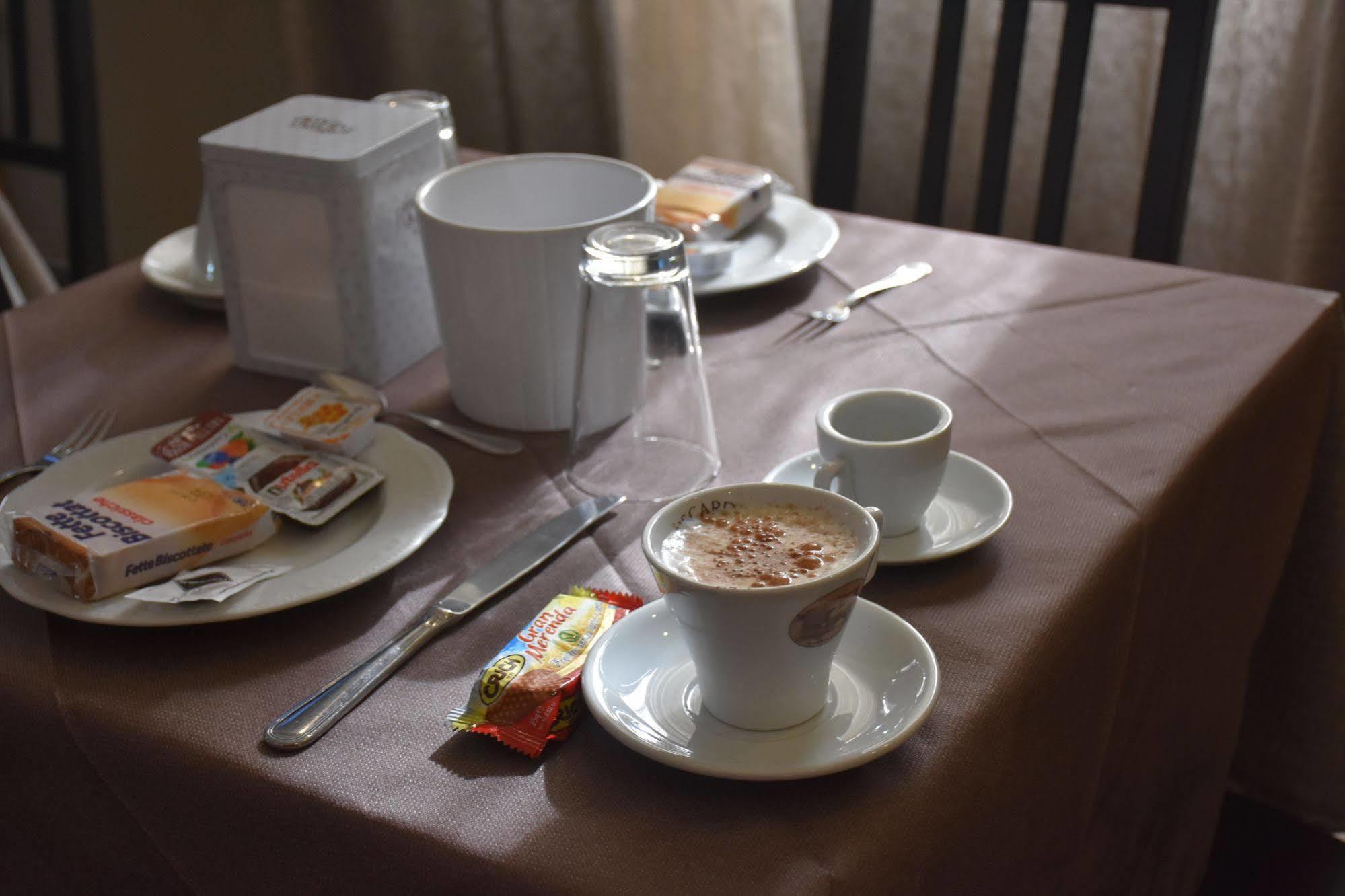 Hotel Joy Castel Volturno Kültér fotó